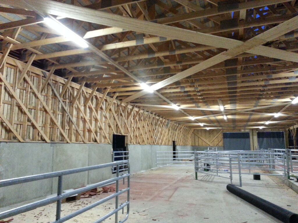 Pihaton sähköasennus ja sähkösuunnittelu Polvijärvi sekä liperi